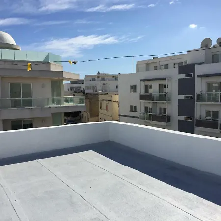Swieqi Vandrarhem *